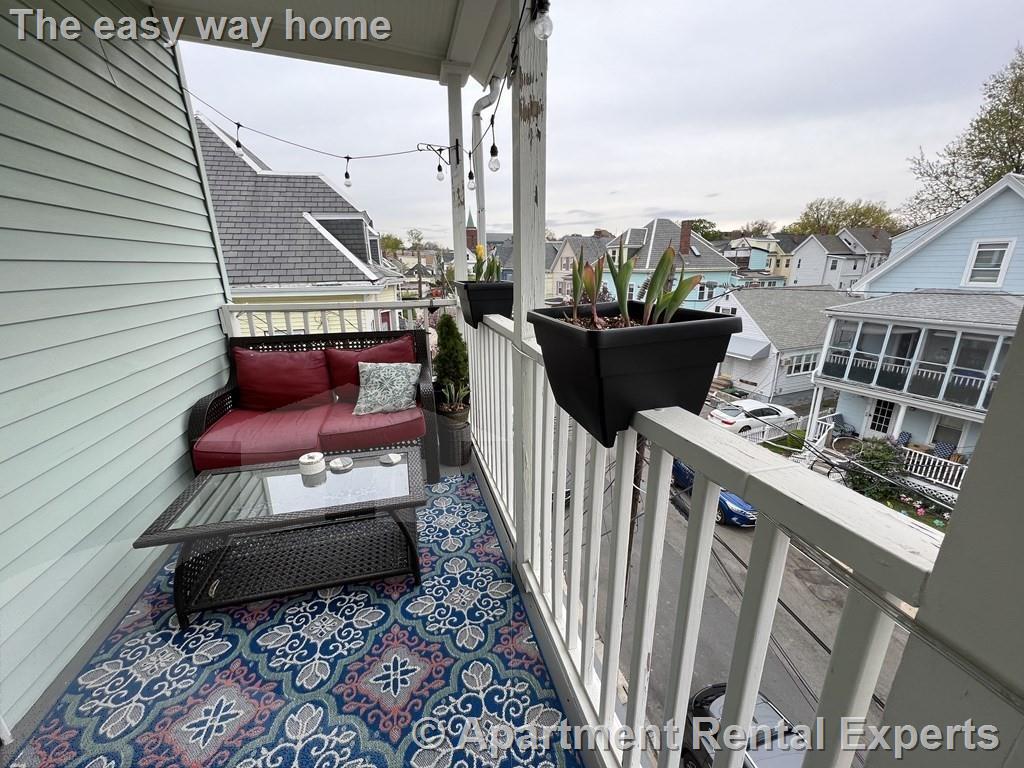 4 bed, 2 bath apartment for rent at 14 Stickney Ave Unit 3, Winter Hill — photo 14 of 16