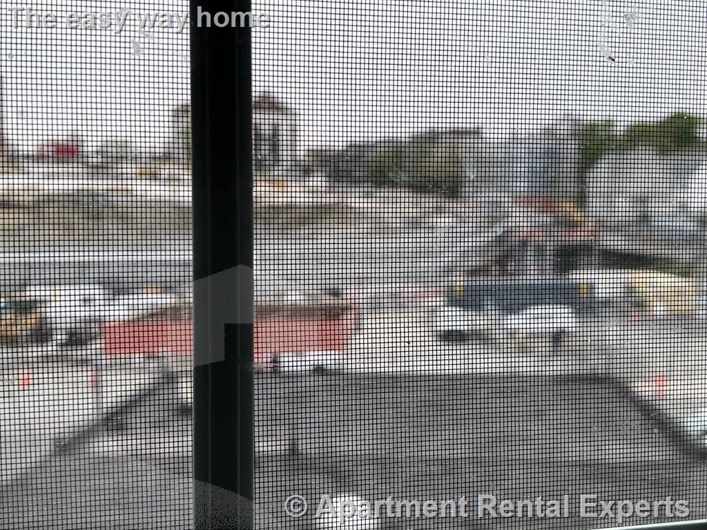 4 bed, 2 bath apartment for rent at 14 Stickney Ave Unit 3, Winter Hill — photo 2 of 16