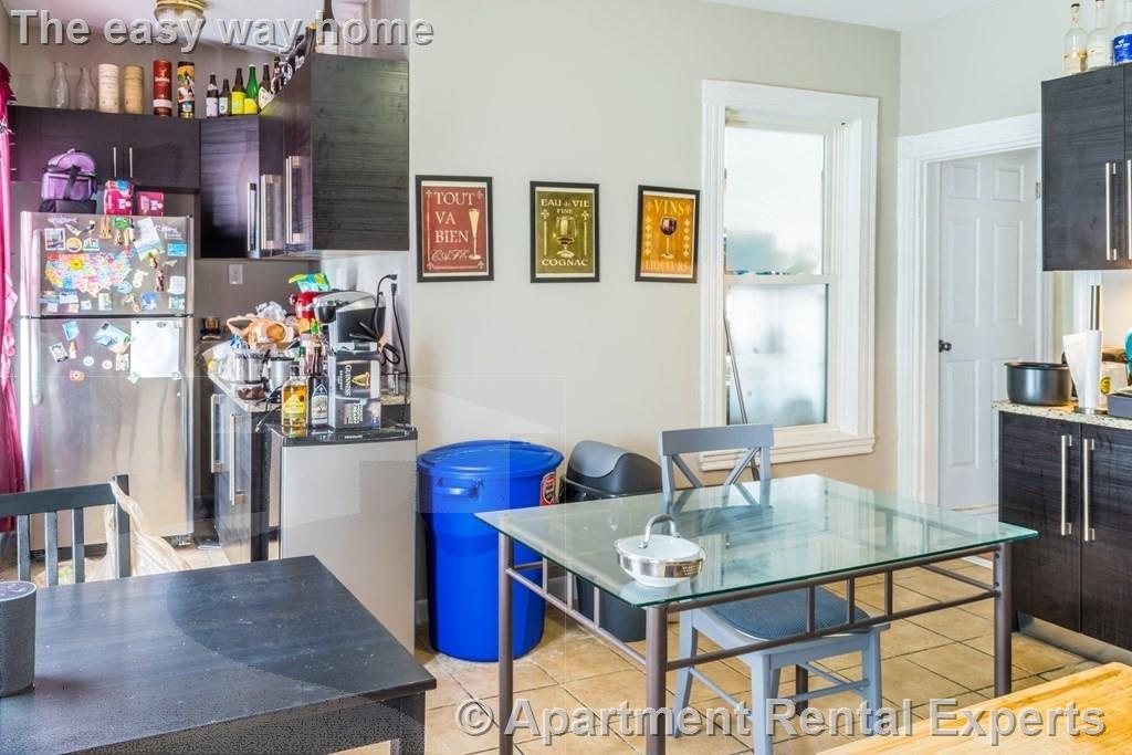 4 bed, 2 bath apartment for rent at 14 Stickney Ave Unit 3, Winter Hill — photo 6 of 16