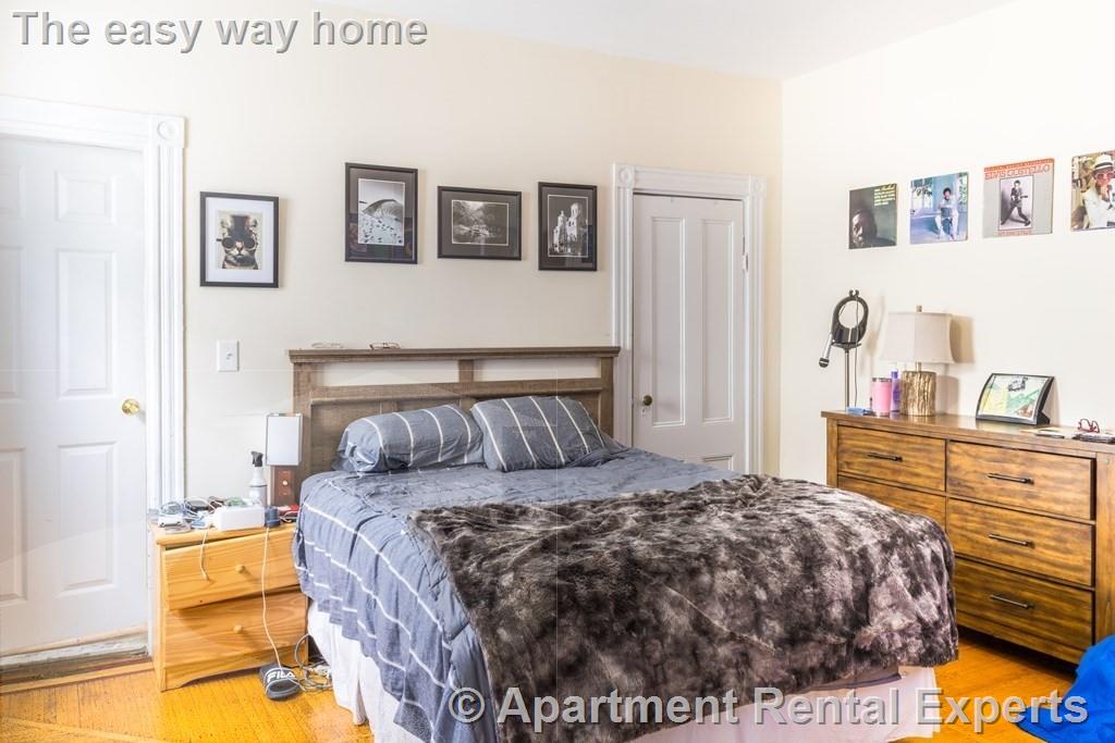 4 bed, 2 bath apartment for rent at 14 Stickney Ave Unit 3, Winter Hill — photo 8 of 16