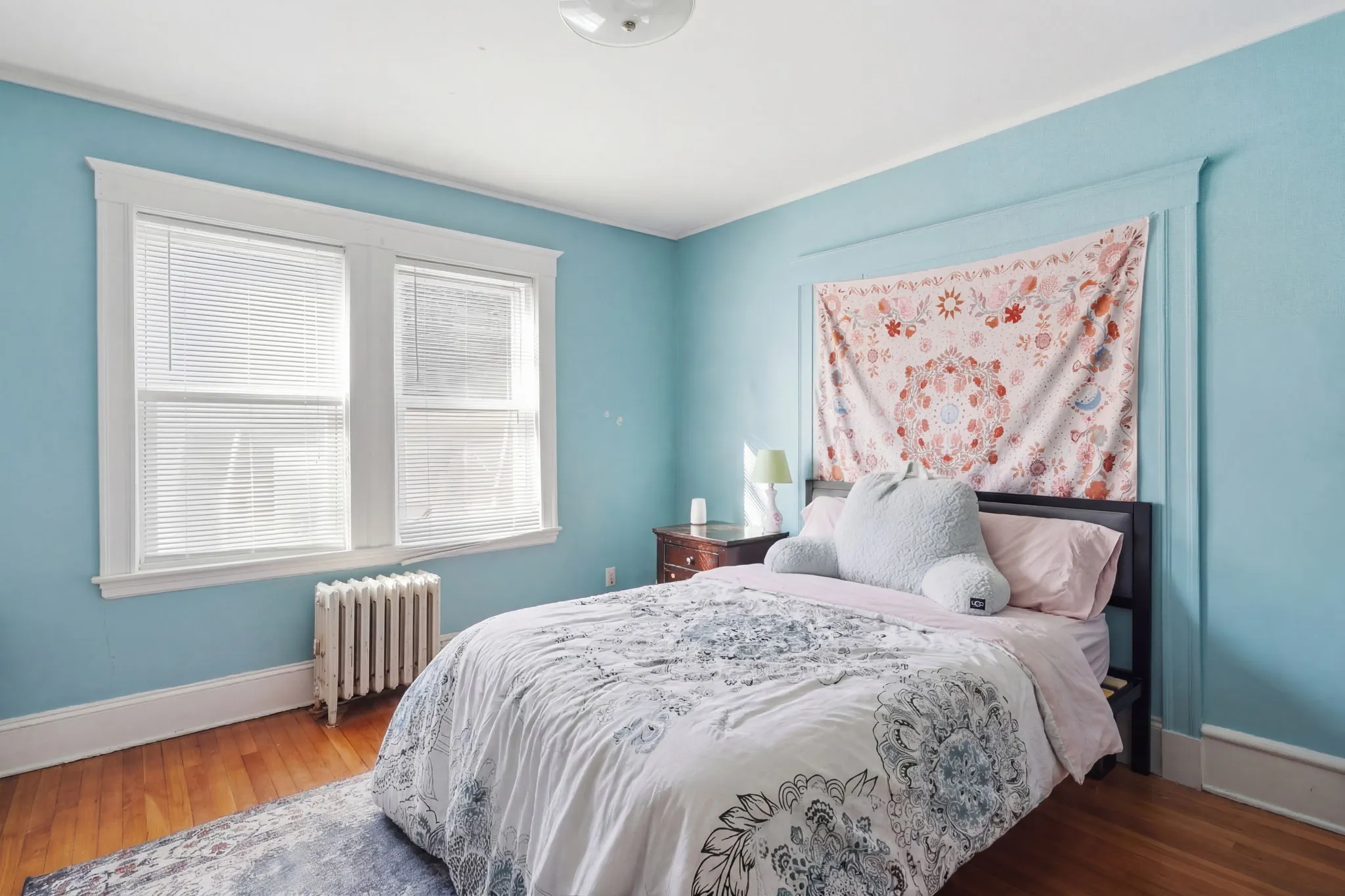 4 bed, 1 bath apartment for rent at 14 Stockwell St Unit 2, Mission Hill — photo 8 of 30