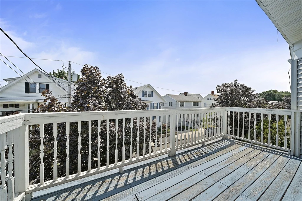 2 bed, 1 bath apartment for rent at 14 Stuart St Unit 2, Everett — photo 16 of 23