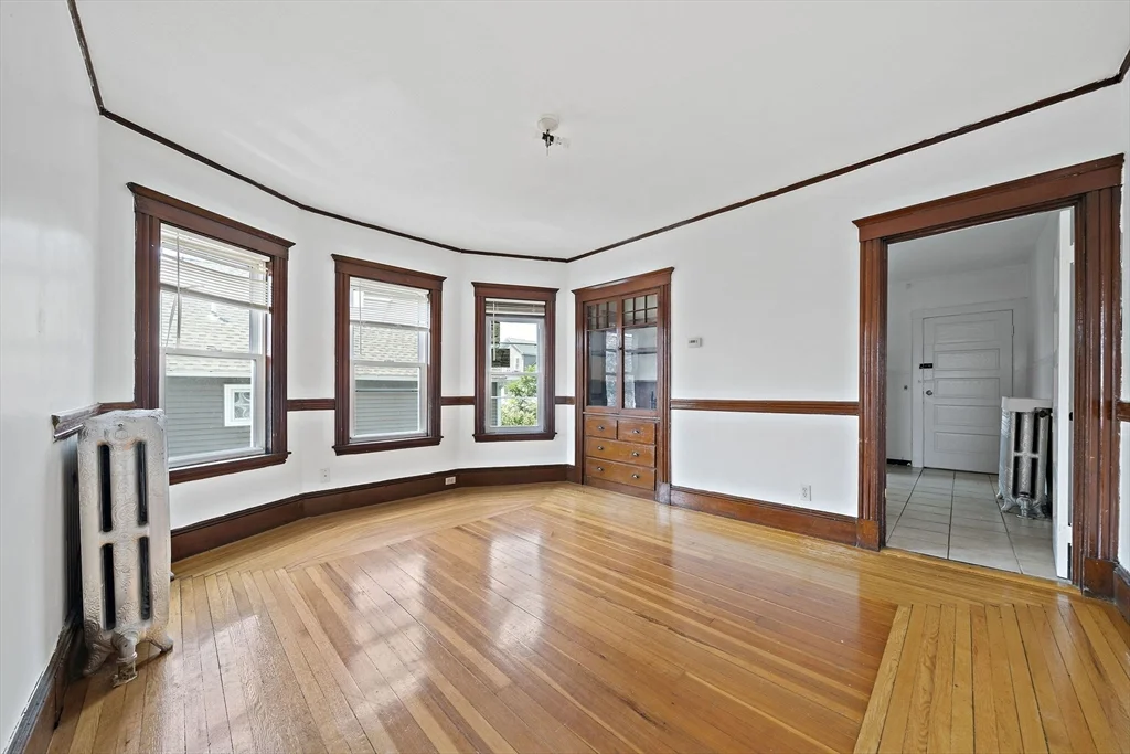 2 bed, 1 bath apartment for rent at 14 Stuart St Unit 2, Everett — photo 8 of 23