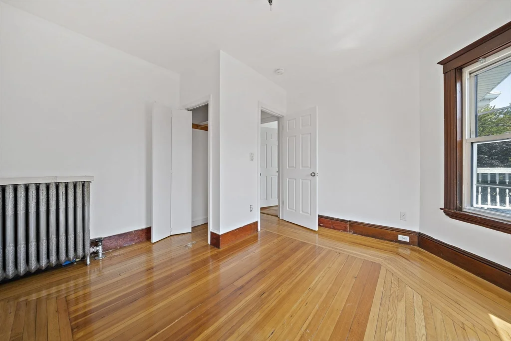 2 bed, 1 bath apartment for rent at 14 Stuart St Unit 2, Everett — photo 11 of 23