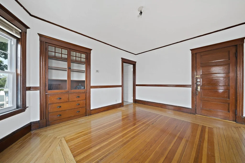 2 bed, 1 bath apartment for rent at 14 Stuart St Unit 2, Everett — photo 9 of 23
