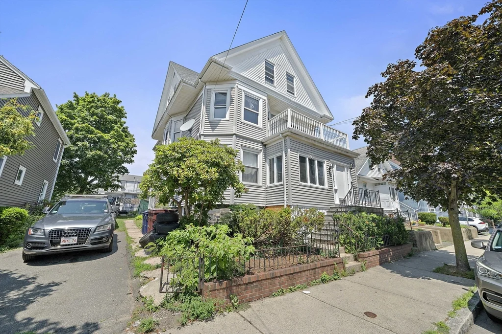 1 bed, 1 bath apartment for rent at 14 Stuart St Unit 3, Everett — photo 15 of 17