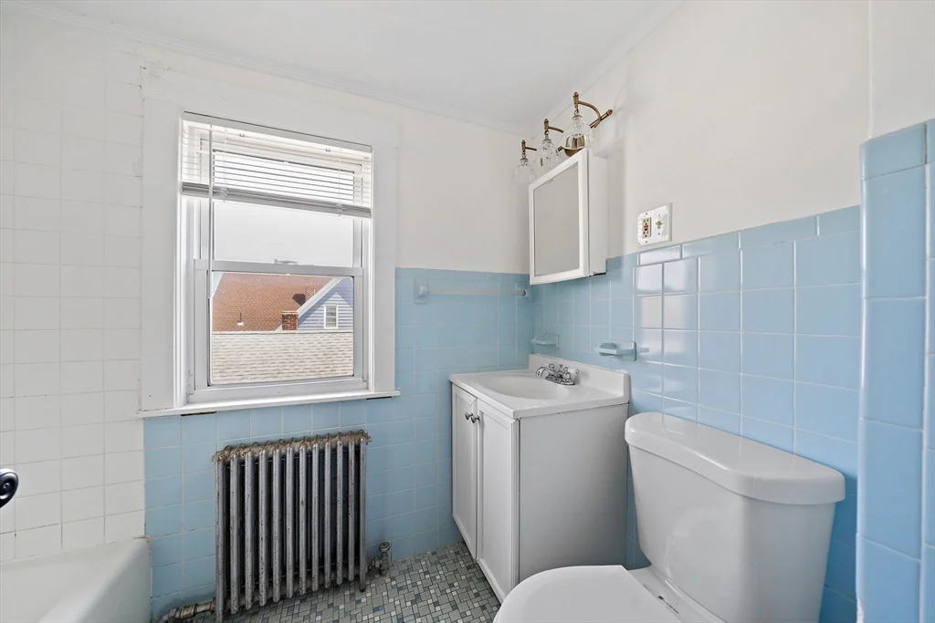 1 bed, 1 bath apartment for rent at 14 Stuart St Unit 3, Everett — photo 11 of 17