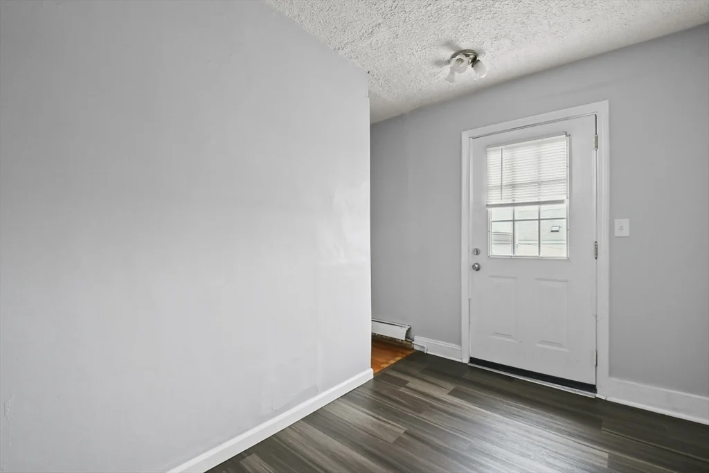 2 bed, 1 bath apartment for rent at 14 Summer Unit 2, Peabody — photo 10 of 19