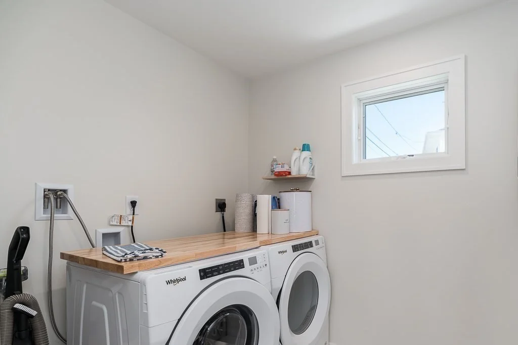 3 bed, 2 bath apartment for rent at 14 Sunset Point Rd, Lanesville — photo 21 of 40