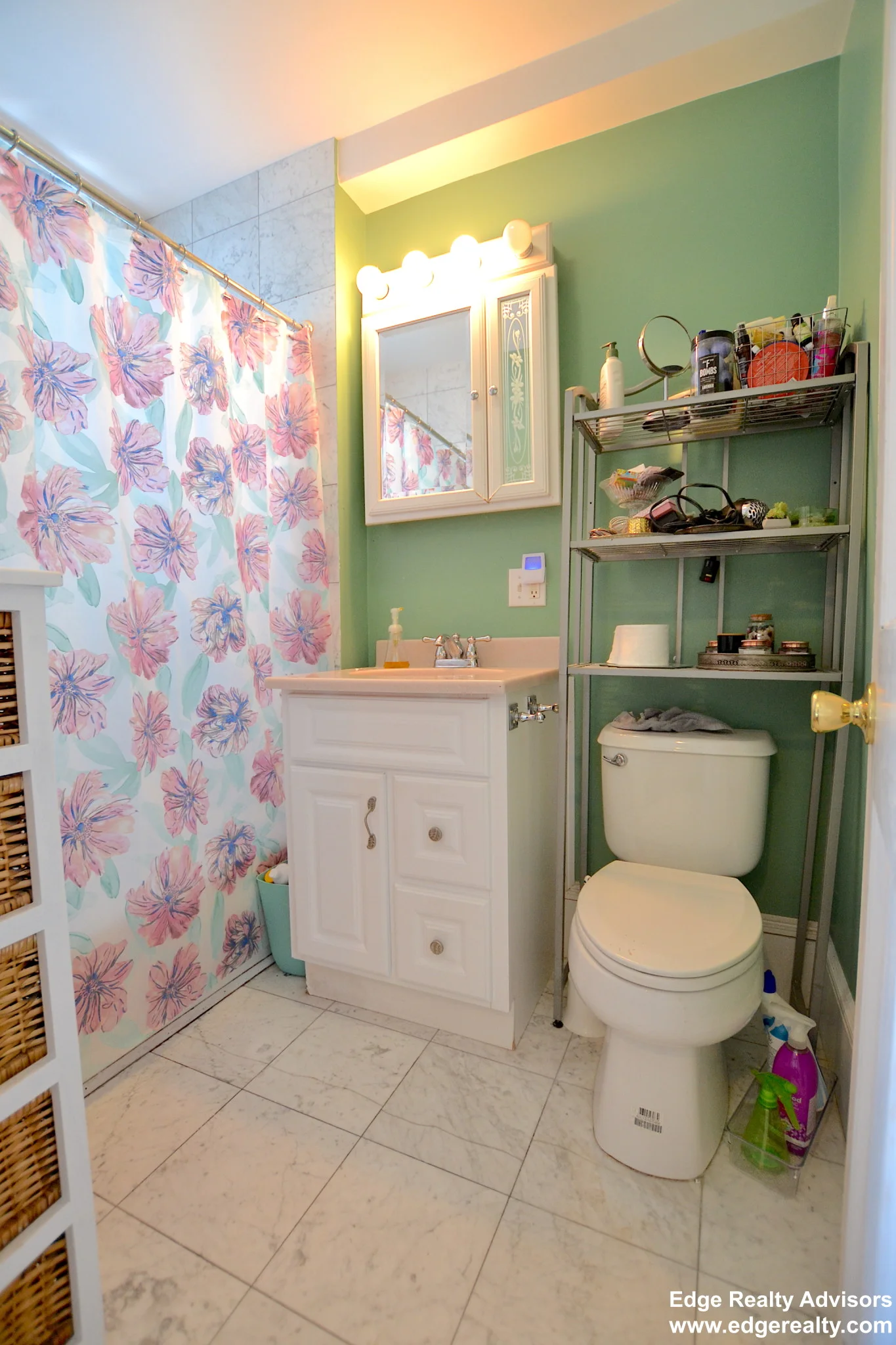 4 bed, 2 bath apartment for rent at 14 Sutherland Rd Unit 3, Brighton — photo 11 of 11