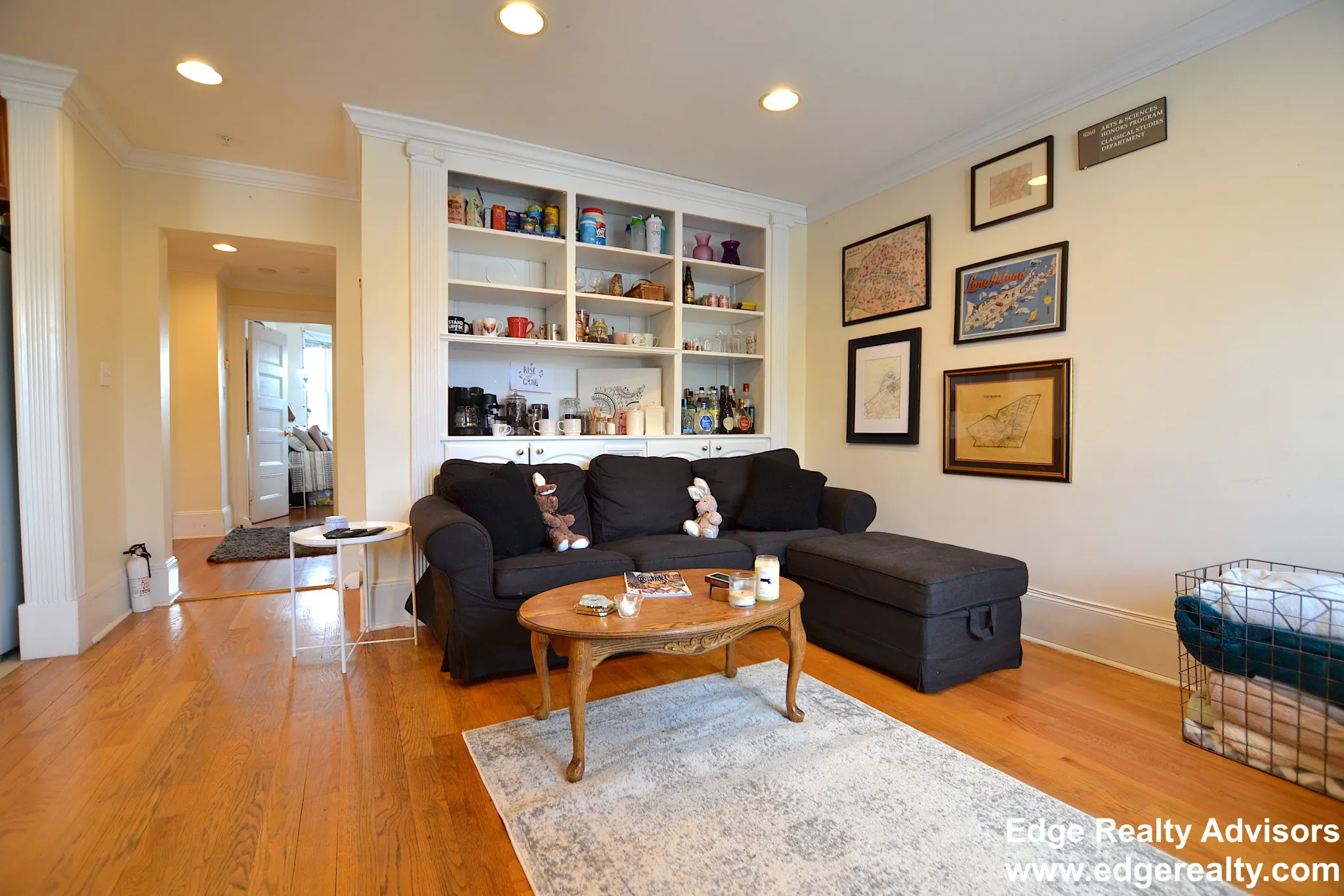 4 bed, 2 bath apartment for rent at 14 Sutherland Rd Unit 3, Brighton — photo 5 of 11