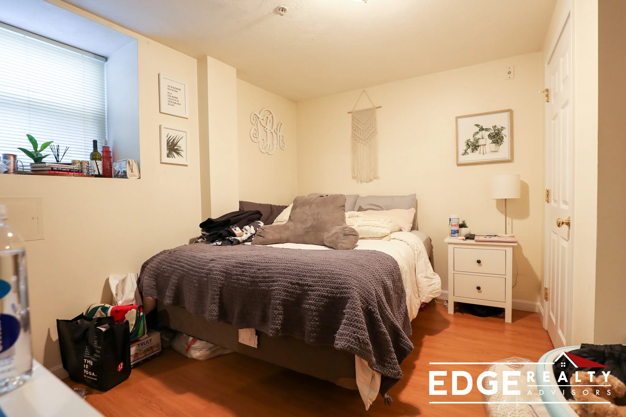 3 bed, 2 bath apartment for rent at 14 Sutherland Rd Unit A, Brighton — photo 8 of 8