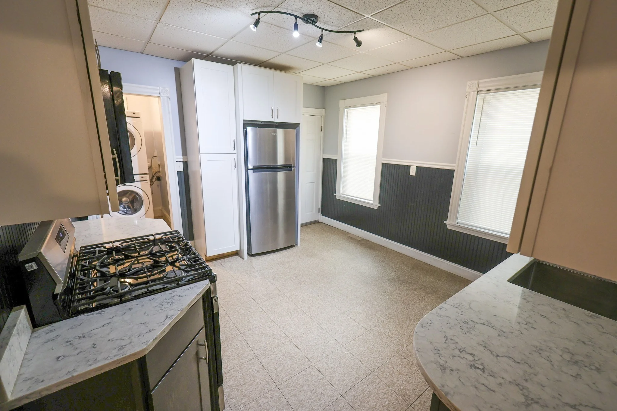 4 bed, 1 bath apartment for rent at 14 Taft St Unit 1, Dorchester