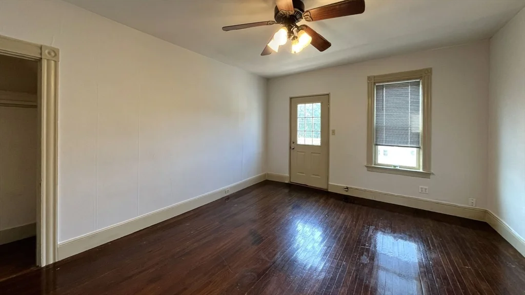 2 bed, 1 bath apartment for rent at 14 Tappan Ave Unit 2F, Attleboro — photo 3 of 10