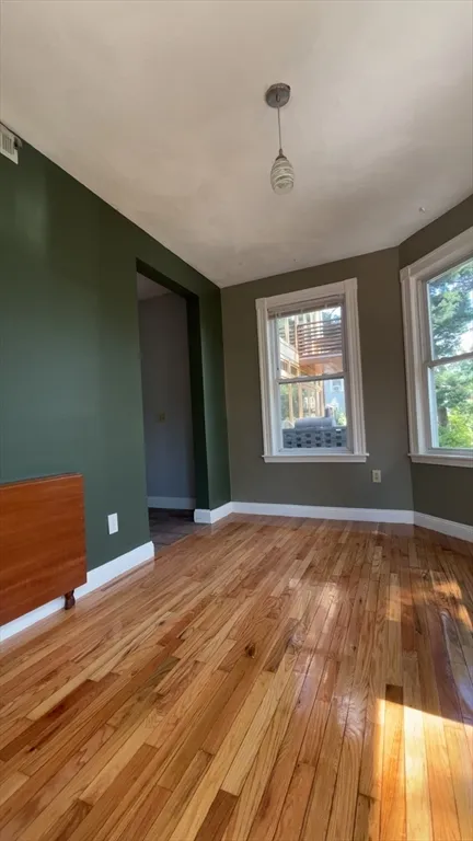 3 bed, 2 bath apartment for rent at 14 Thwing St Unit 1, Roxbury — photo 5 of 9
