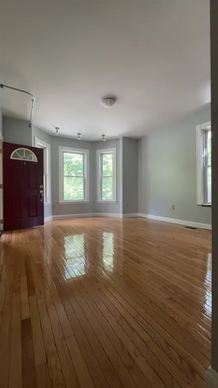 3 bed, 2 bath apartment for rent at 14 Thwing St Unit 1, Roxbury — photo 3 of 9