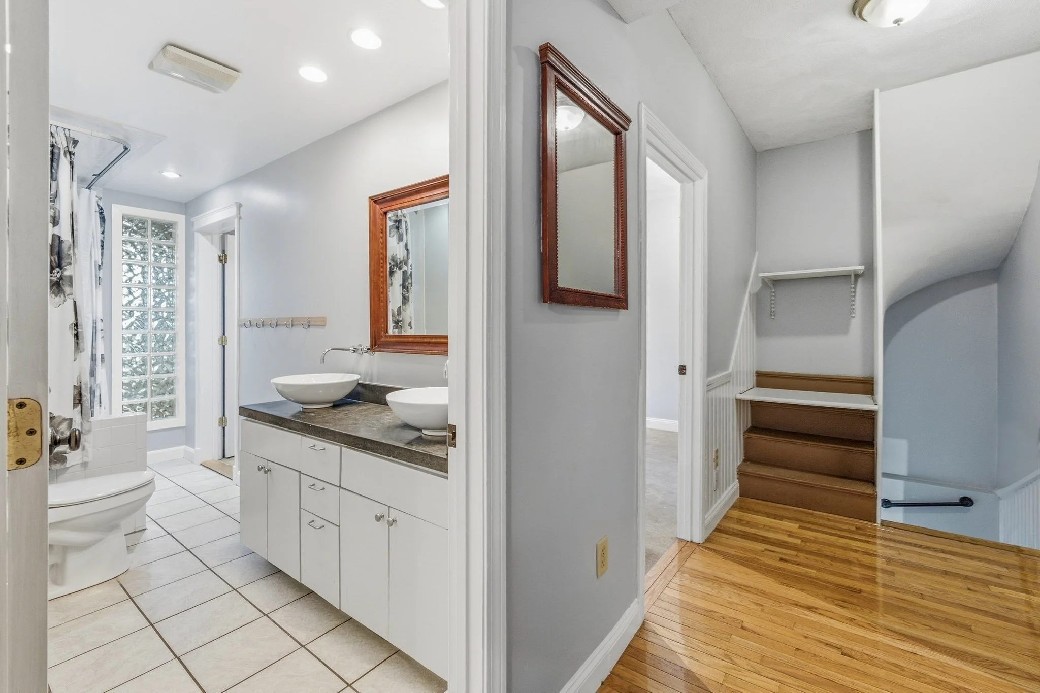 3 bed, 2 bath apartment for rent at 14 Thwing St Unit 1, Roxbury — photo 11 of 28