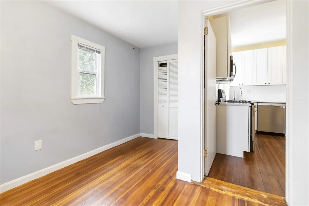 3 bed, 2 bath apartment for rent at 14 Torrey St Unit 1, Dorchester — photo 18 of 20