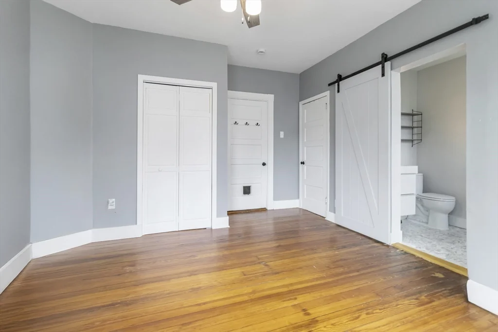 3 bed, 2 bath apartment for rent at 14 Torrey St Unit 1, Dorchester — photo 11 of 20