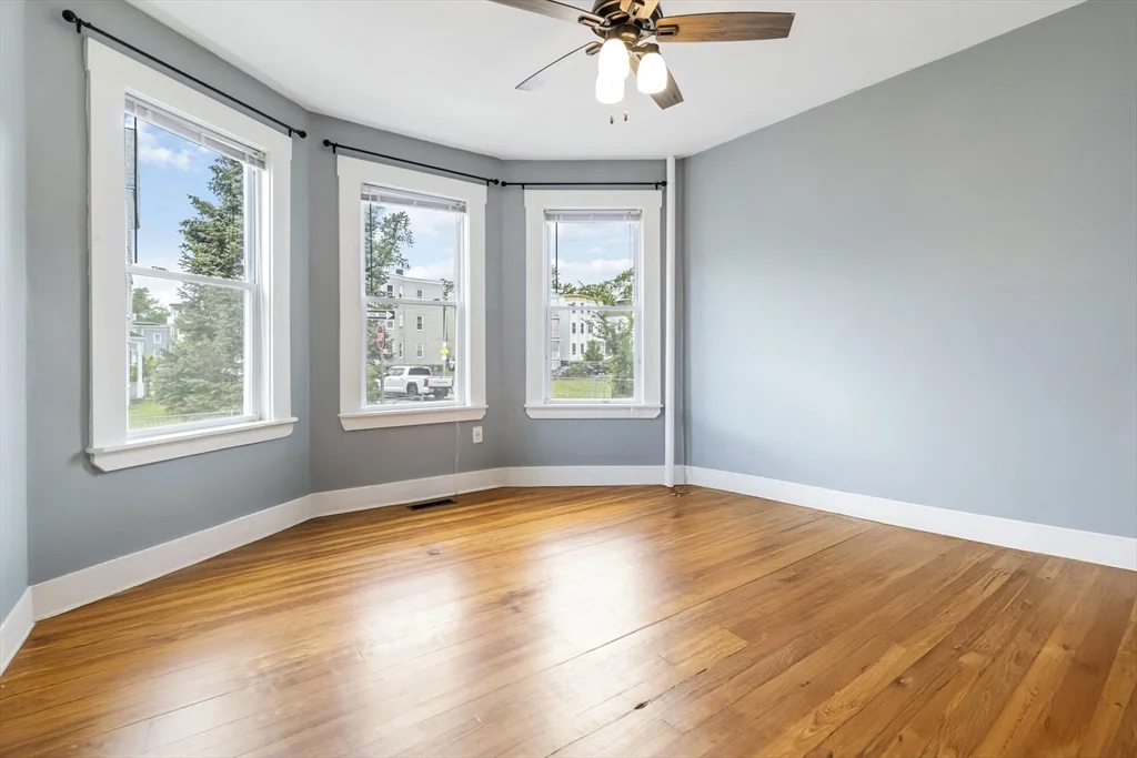 3 bed, 2 bath apartment for rent at 14 Torrey St Unit 1, Dorchester — photo 10 of 20