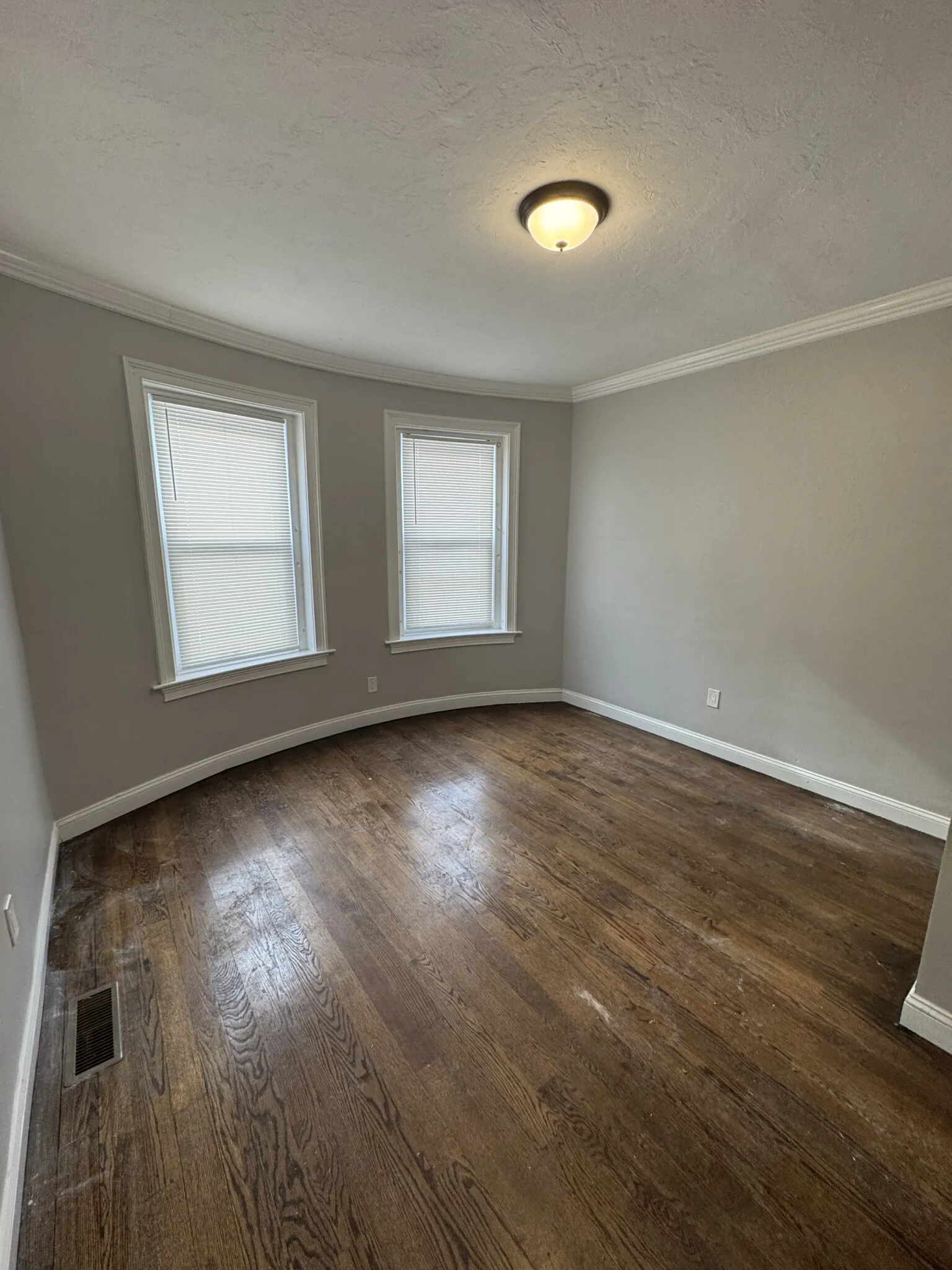 3 bed, 1 bath apartment for rent at 14 Townsend St Unit 1, Roxbury — photo 3 of 21