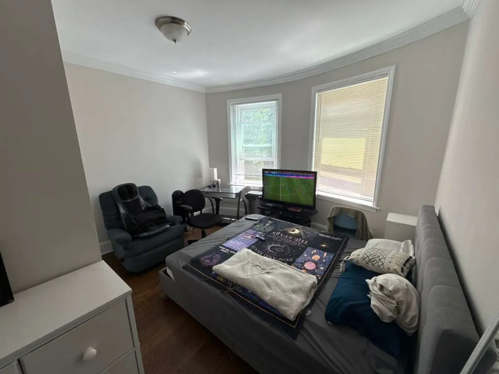 3 bed, 1 bath apartment for rent at 14 Townsend St Unit 4, Roxbury — photo 11 of 13