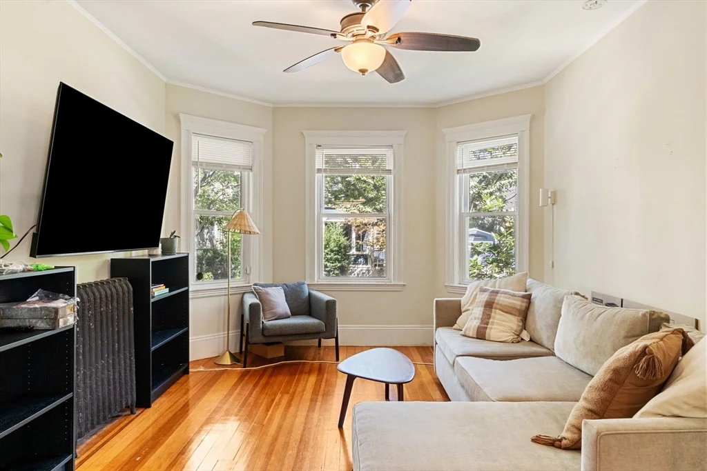 2 bed, 2 bath apartment for rent at 14 Trescott Unit 1, Dorchester — photo 2 of 23