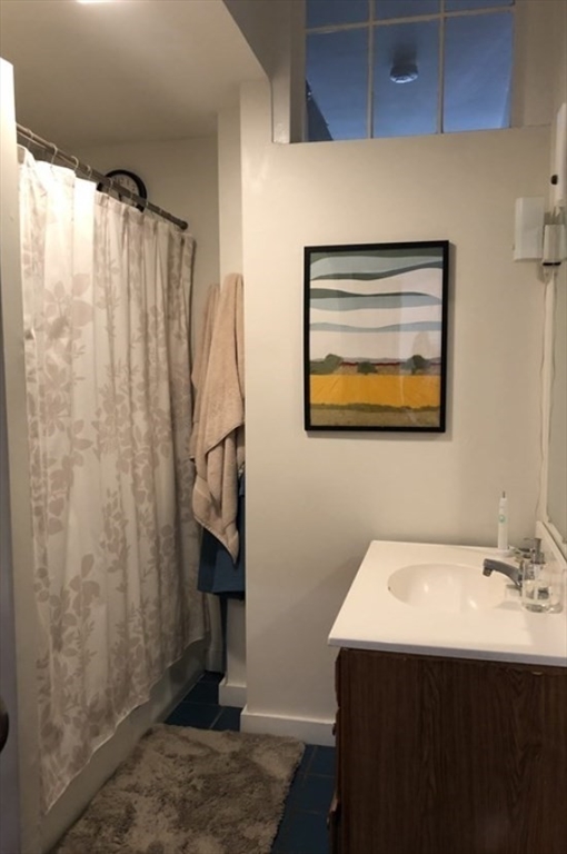 2 bed, 1 bath apartment for rent at 14 Trowbridge St Unit 2, Harvard Square — photo 7 of 8