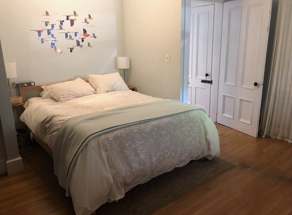 2 bed, 1 bath apartment for rent at 14 Trowbridge St Unit 2, Harvard Square — photo 5 of 8