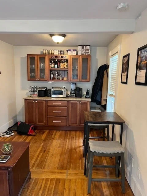 3 bed, 2 bath apartment for rent at 14 Tuckerman Unit 2, South Boston — photo 2 of 9