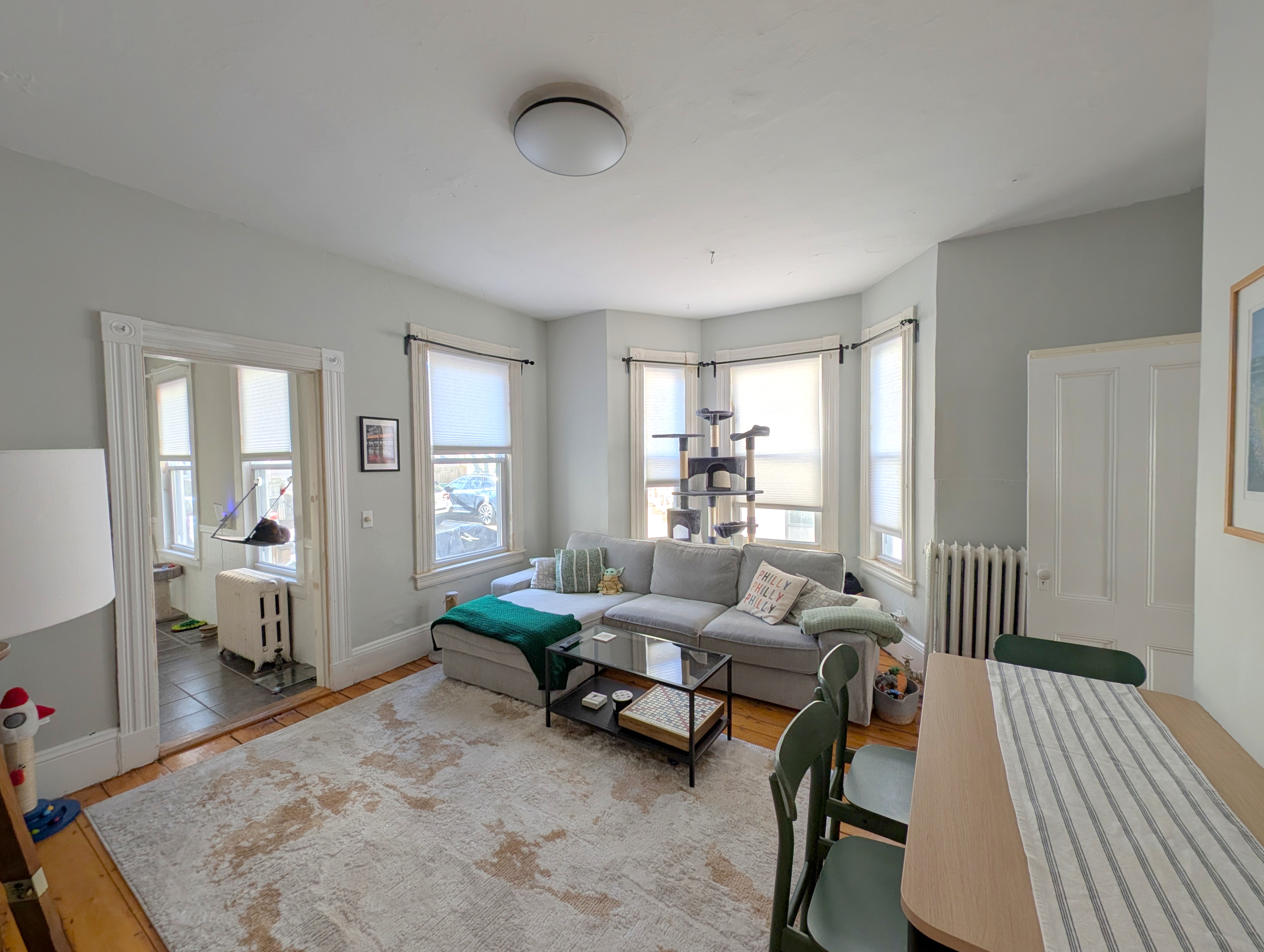 2 bed, 1 bath apartment for rent at 14 Tufts St Unit 1, Cambridgeport