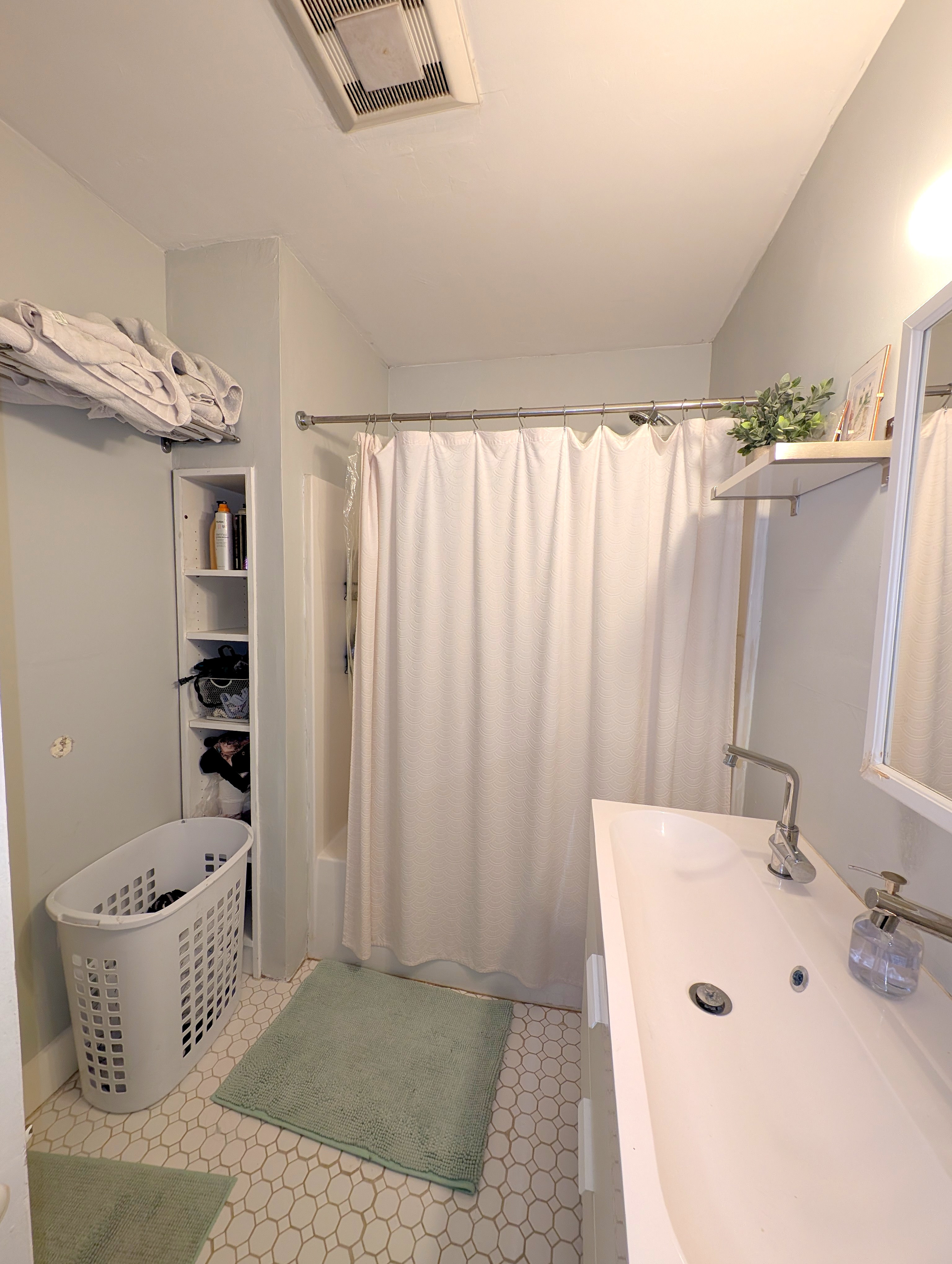 2 bed, 1 bath apartment for rent at 14 Tufts St Unit 1, Cambridgeport — photo 9 of 18