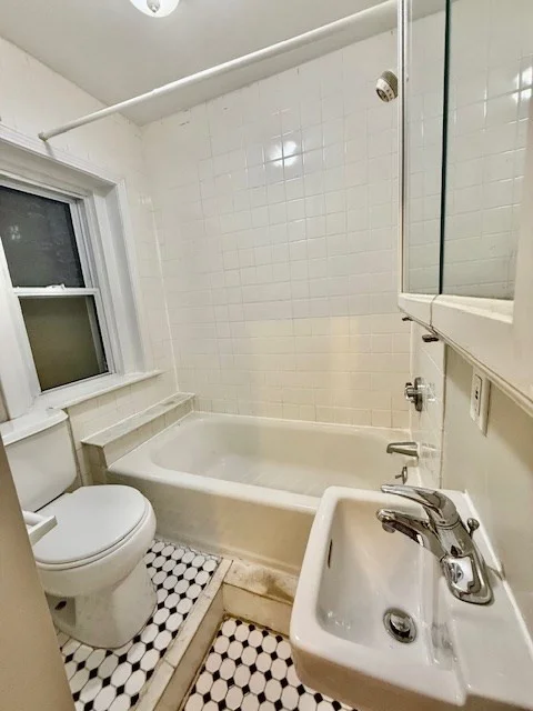 2 bed, 1 bath apartment for rent at 14 Unity St Unit 2, North End — photo 16 of 16