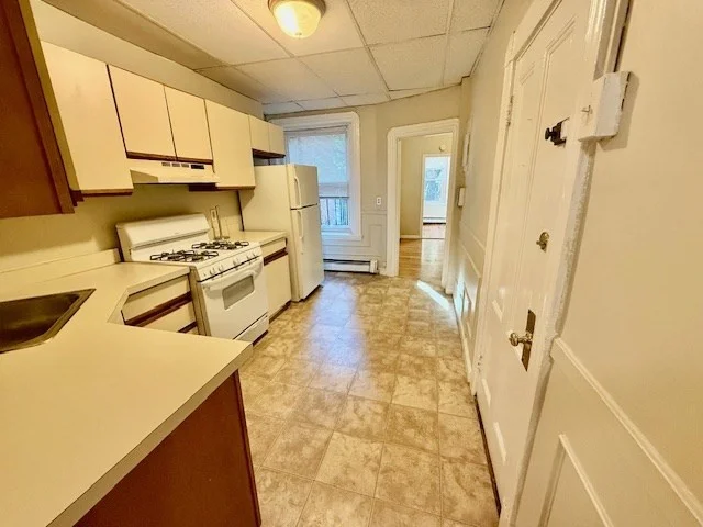 2 bed, 1 bath apartment for rent at 14 Unity St Unit 2, North End — photo 4 of 16