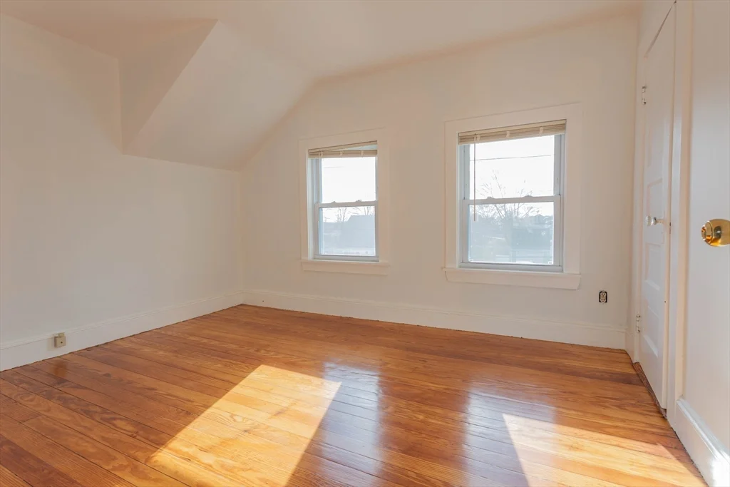 2 bed, 1 bath apartment for rent at 14 Vanness Rd, Weymouth — photo 8 of 10