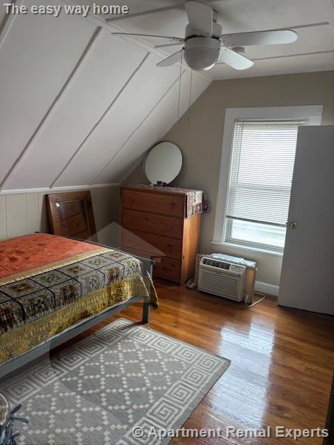 2 bed, 1 bath apartment for rent at 14 Virginia St, Sullivan Square — photo 15 of 21