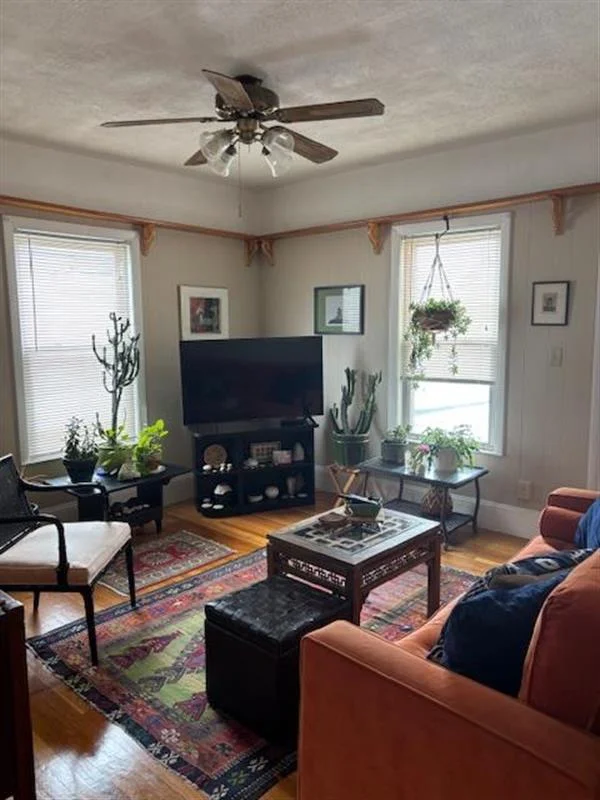 2 bed, 1 bath apartment for rent at 14 Virginia St Unit 2, Winter Hill — photo 2 of 21