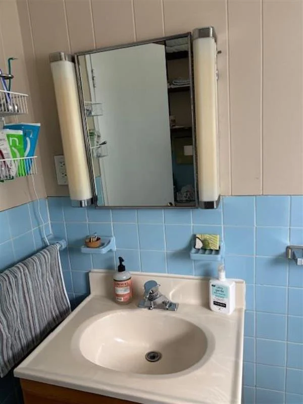 2 bed, 1 bath apartment for rent at 14 Virginia St Unit 2, Winter Hill — photo 9 of 21