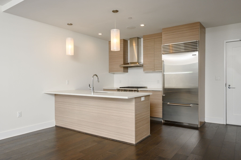 2 bed, 2 bath apartment for rent at 14 West Broadway Unit 403, South Boston — photo 3 of 13