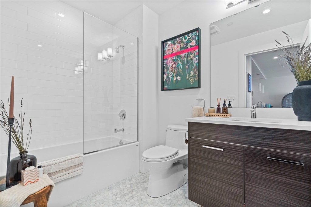 2 bed, 2 bath apartment for rent at 14 West Broadway Unit 703, South Boston — photo 6 of 9