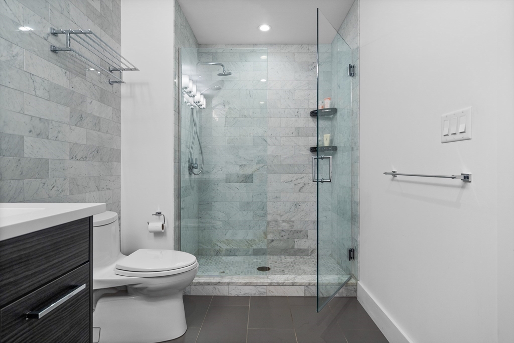 2 bed, 2 bath apartment for rent at 14 West Broadway Unit 703, South Boston — photo 4 of 9