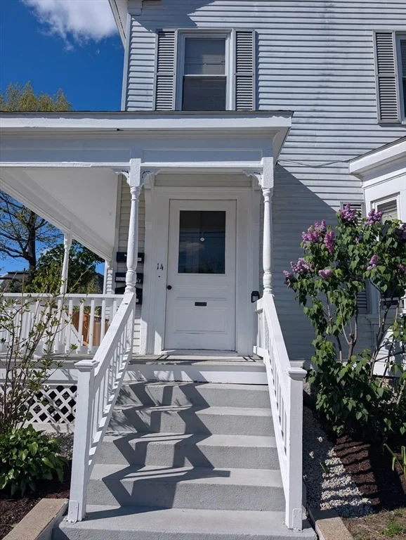 2 bed, 1 bath apartment for rent at 14 Wadsworth Ave Unit 2, South Waltham — photo 1 of 14