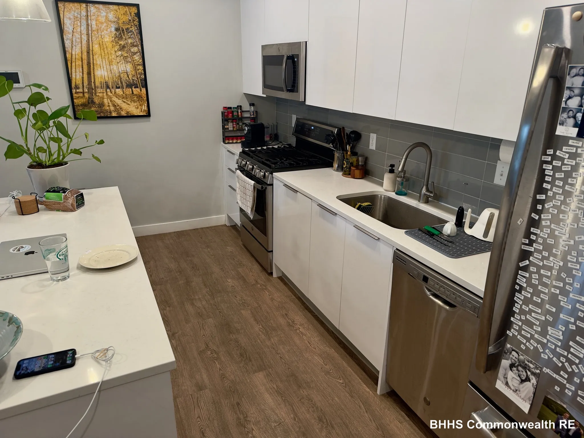 1 bed, 1 bath apartment for rent at 14 Ward St Unit 201, Ward Two — photo 2 of 20