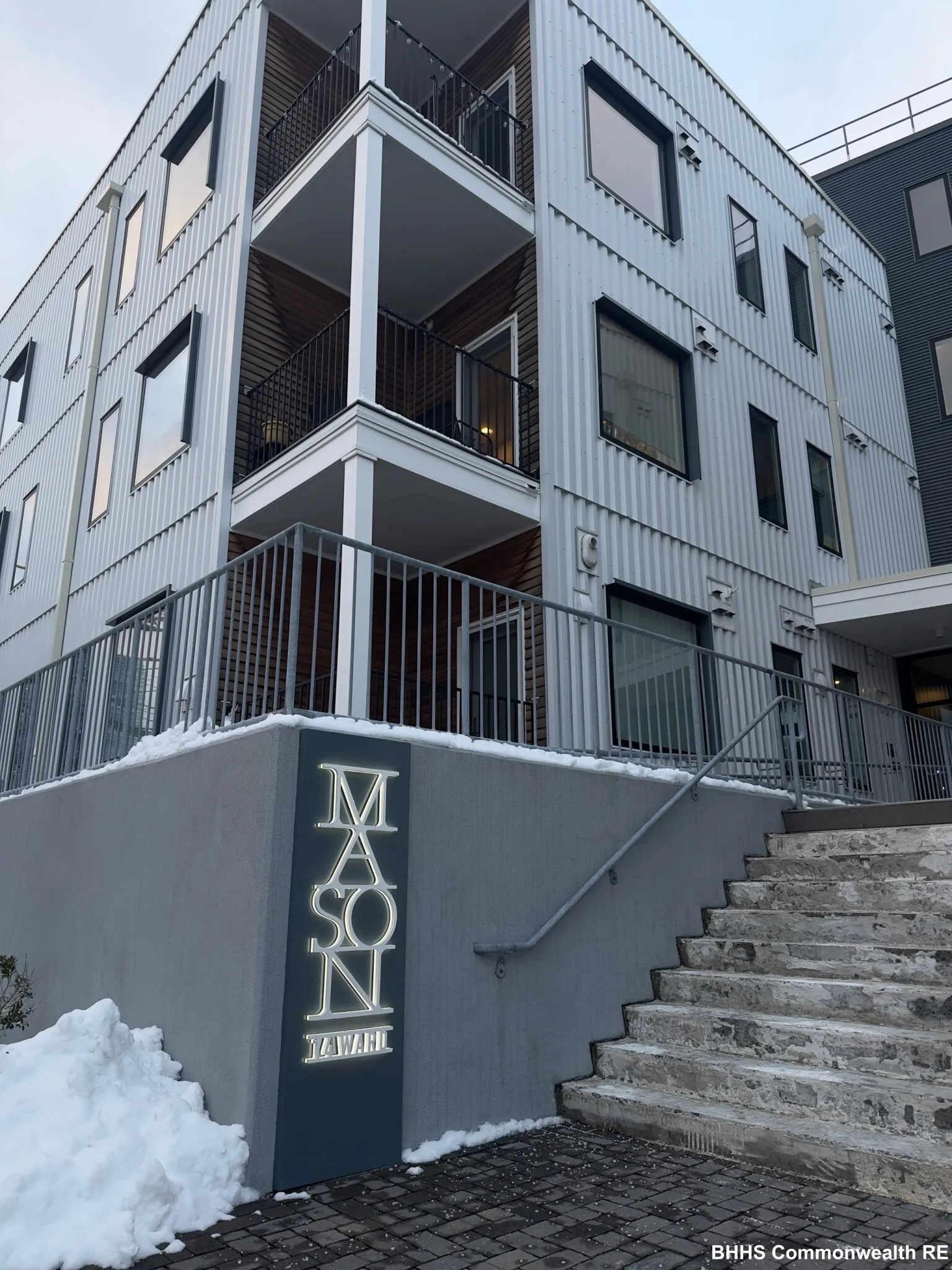 2 bed, 2 bath apartment for rent at 14 Ward St Unit 303, Ward Two — photo 1 of 36