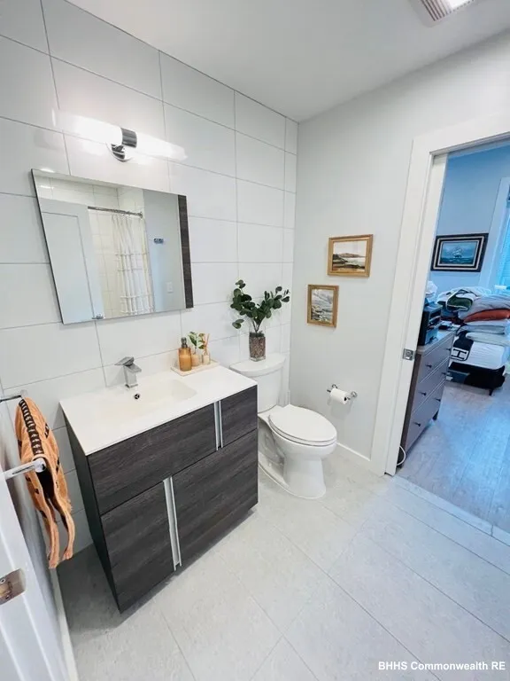 2 bed, 2 bath apartment for rent at 14 Ward St Unit 303, Ward Two — photo 25 of 36