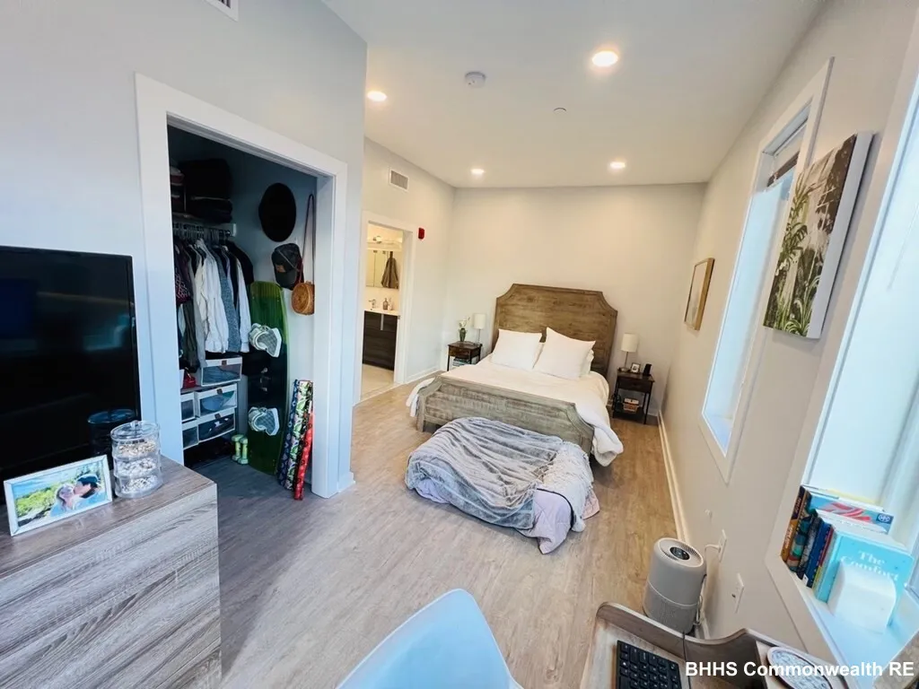 2 bed, 2 bath apartment for rent at 14 Ward St Unit 303, Ward Two — photo 28 of 36