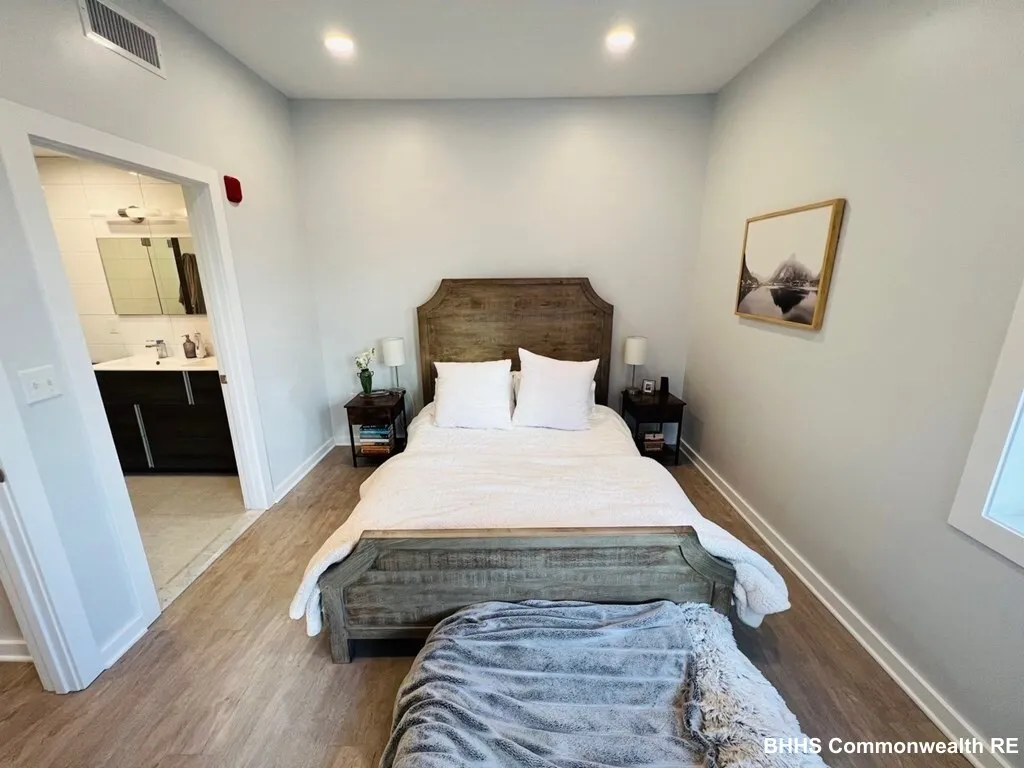 2 bed, 2 bath apartment for rent at 14 Ward St Unit 303, Ward Two — photo 22 of 36