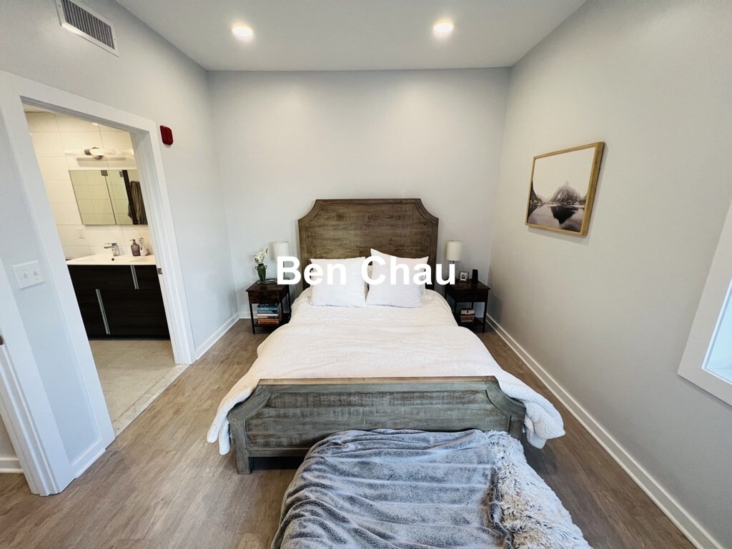 2 bed, 2 bath apartment for rent at 14 Ward St Unit 306B, Ward Two — photo 5 of 12