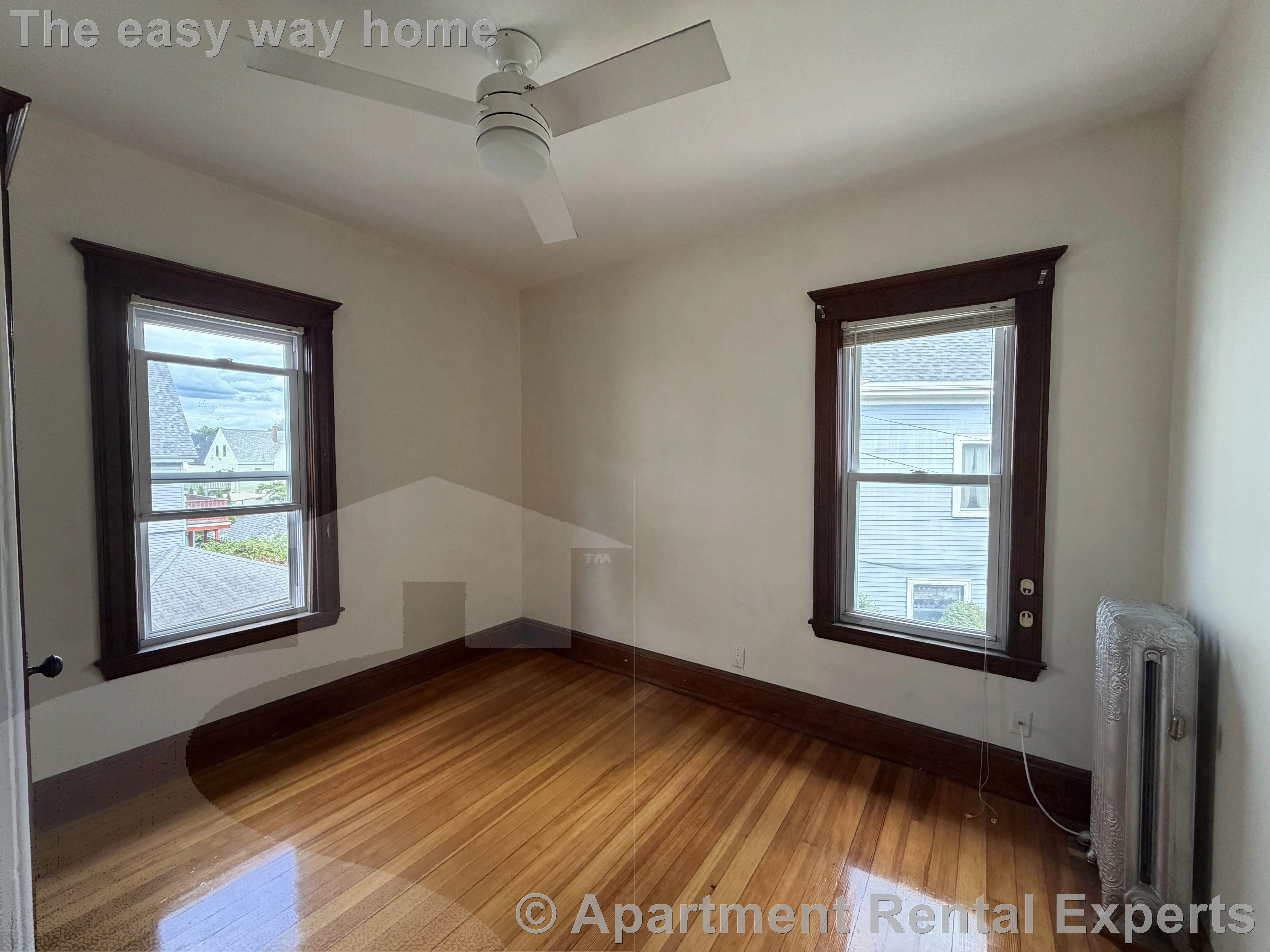 4 bed, 1 bath apartment for rent at 14 Warner St Unit 2, Powder House Square — photo 11 of 16