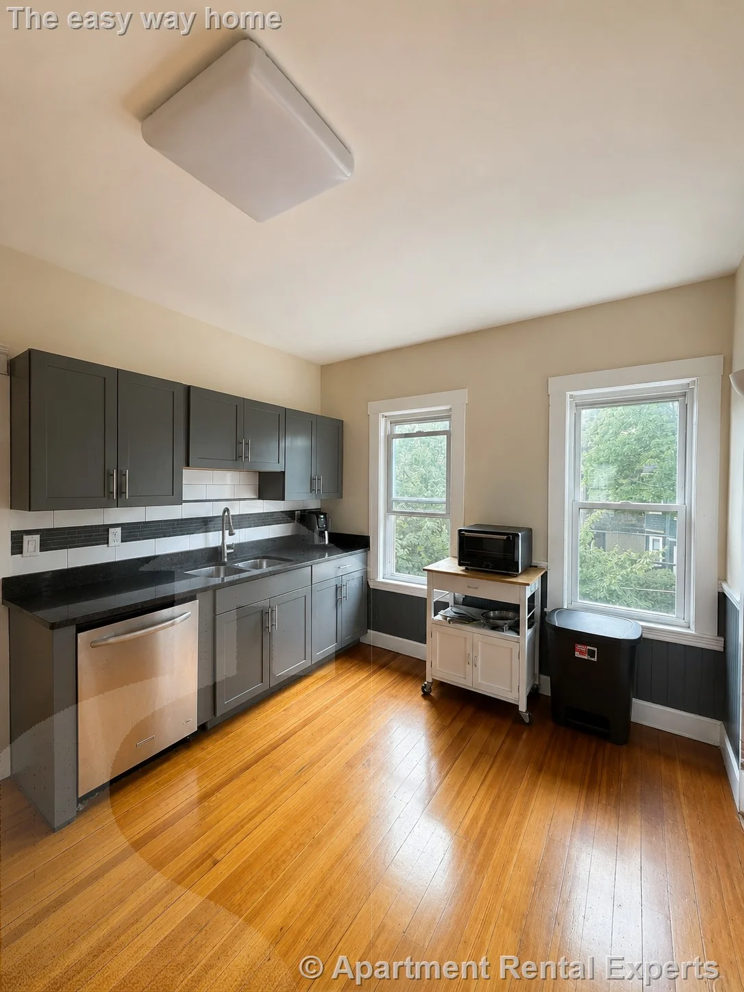 4 bed, 1 bath apartment for rent at 14 Warner St Unit 2, Powder House Square — photo 2 of 16